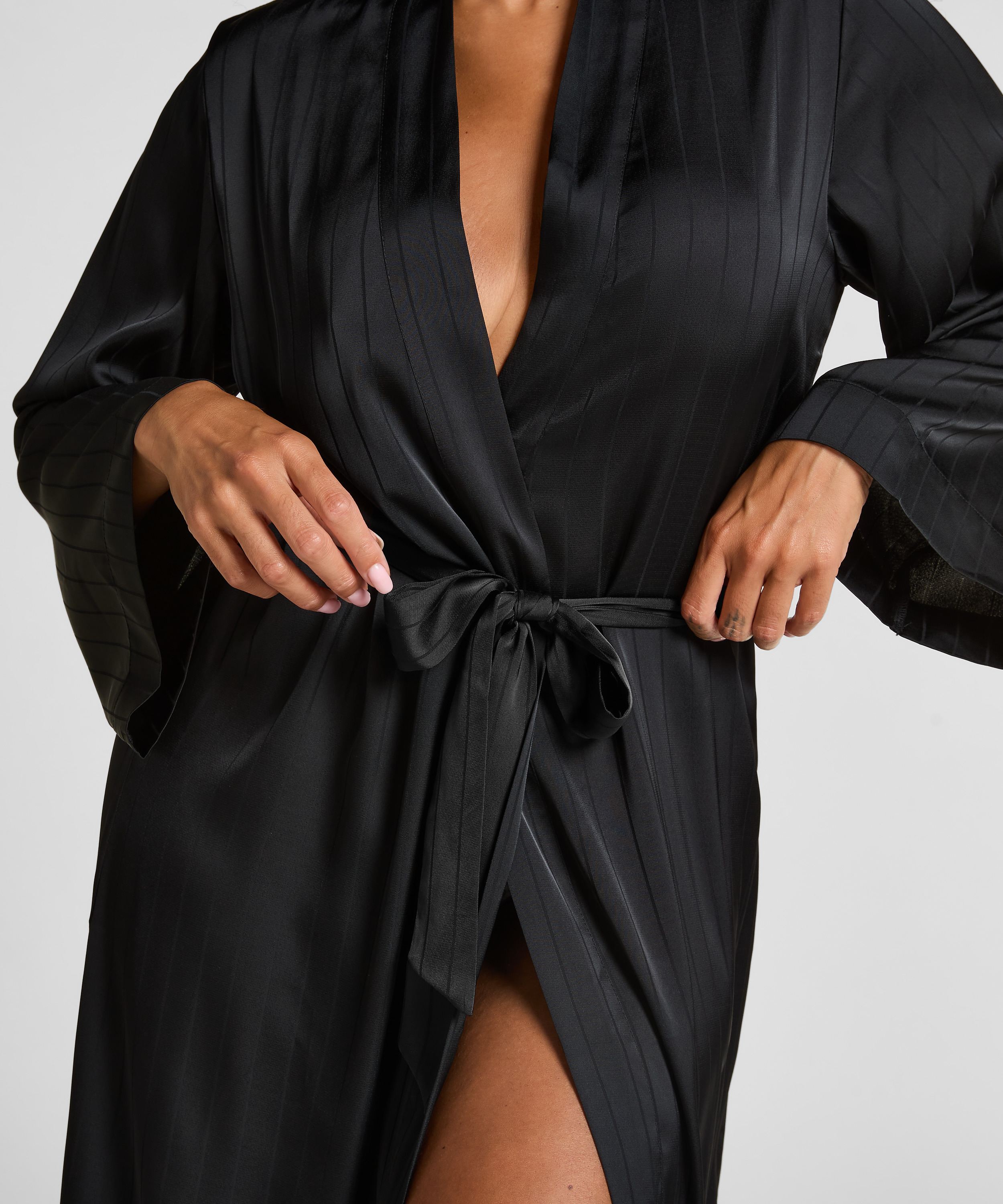 Kimono satynowe w prążki, Czarny, main