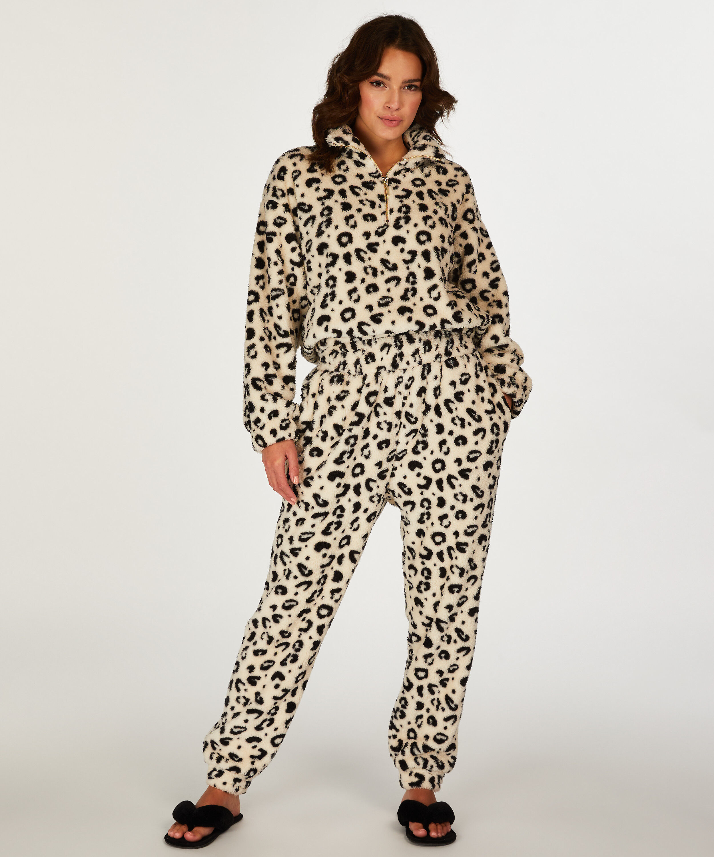 Polarowe spodnie, Czarny