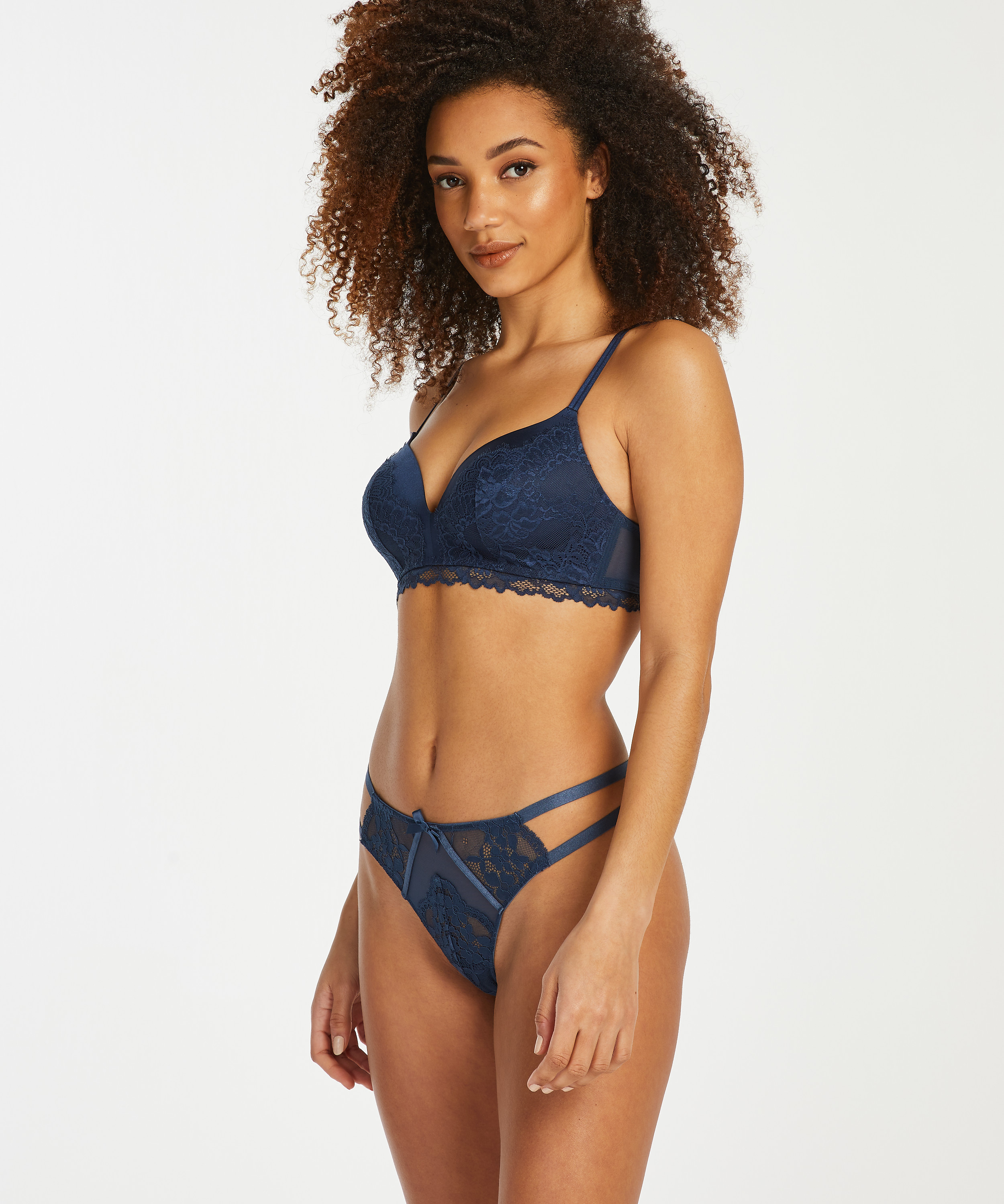 Stringi Halle, Niebieski, main