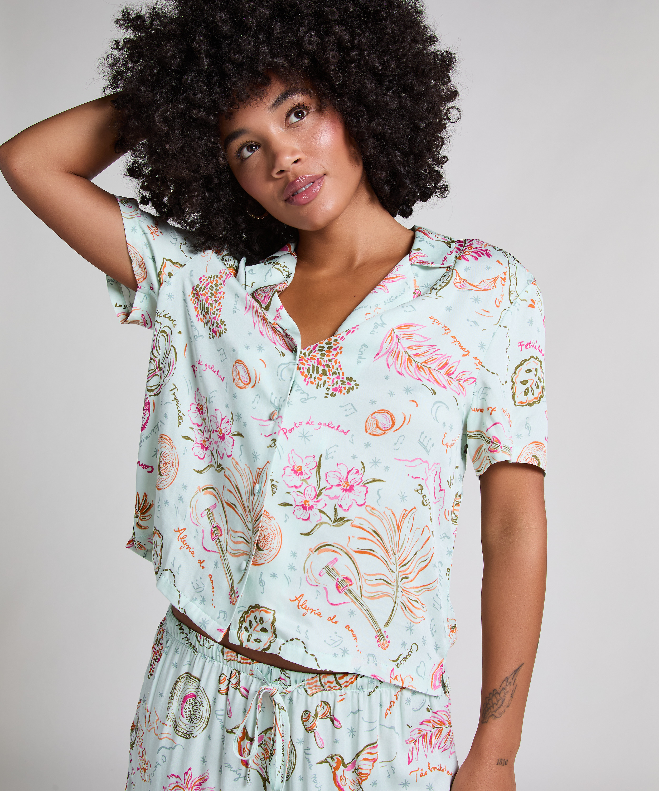 Satynowa narzutka, Zielony, main