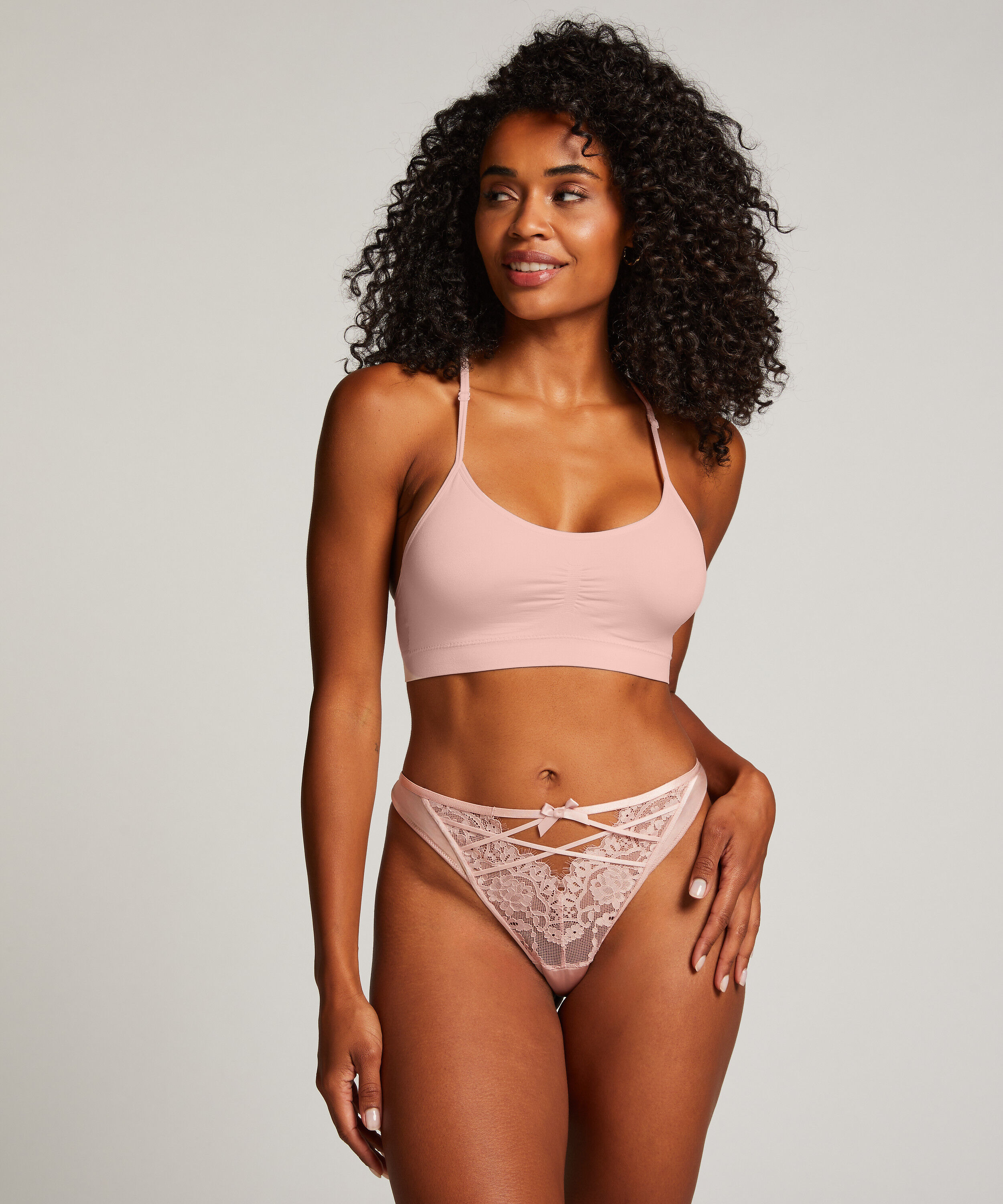 Wysoko wycięte stringi Cheryl, R&oacute;żowy