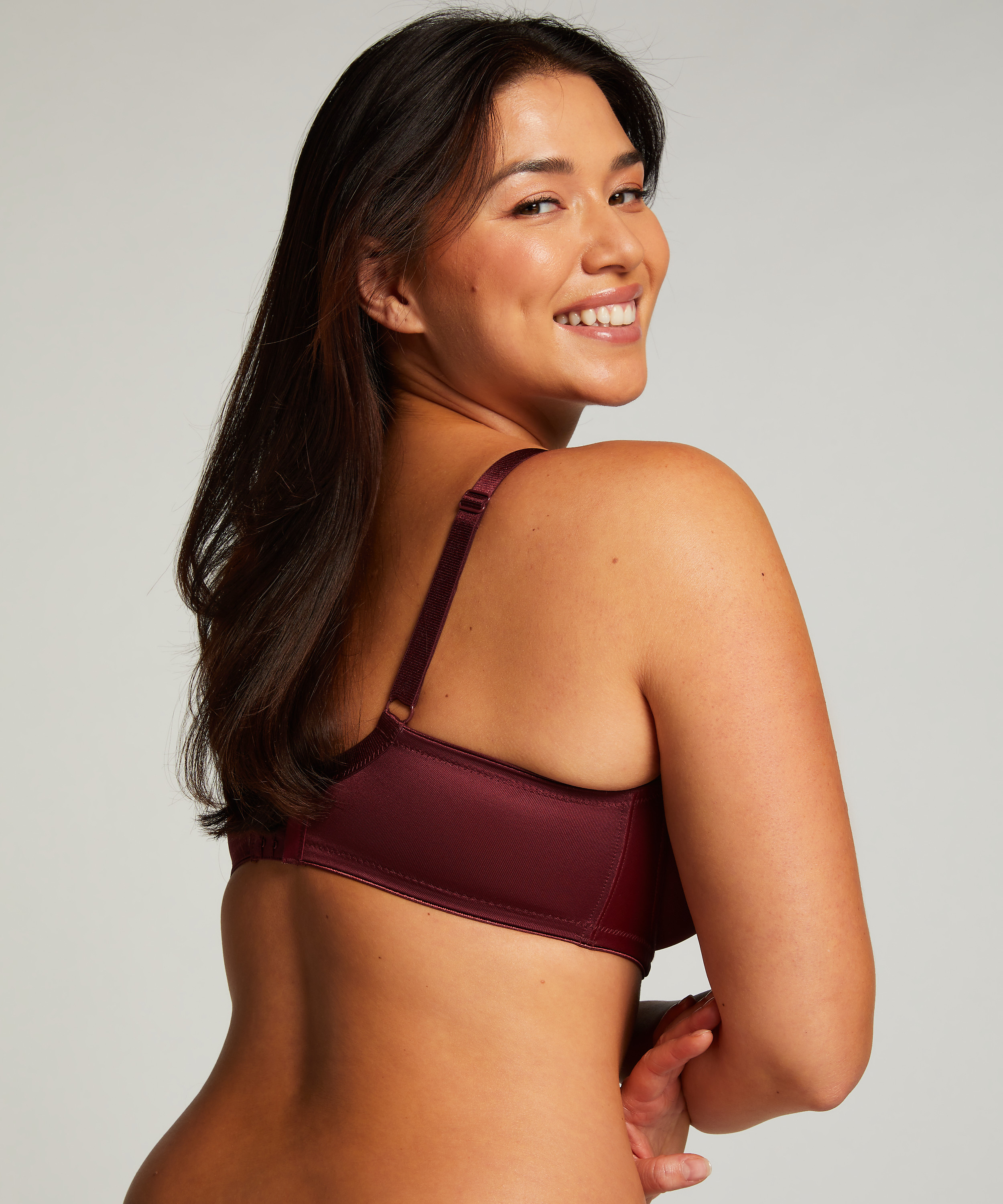 Nieusztywniany biustonosz minimizer z fiszbinami Nina, Fioletowy, main