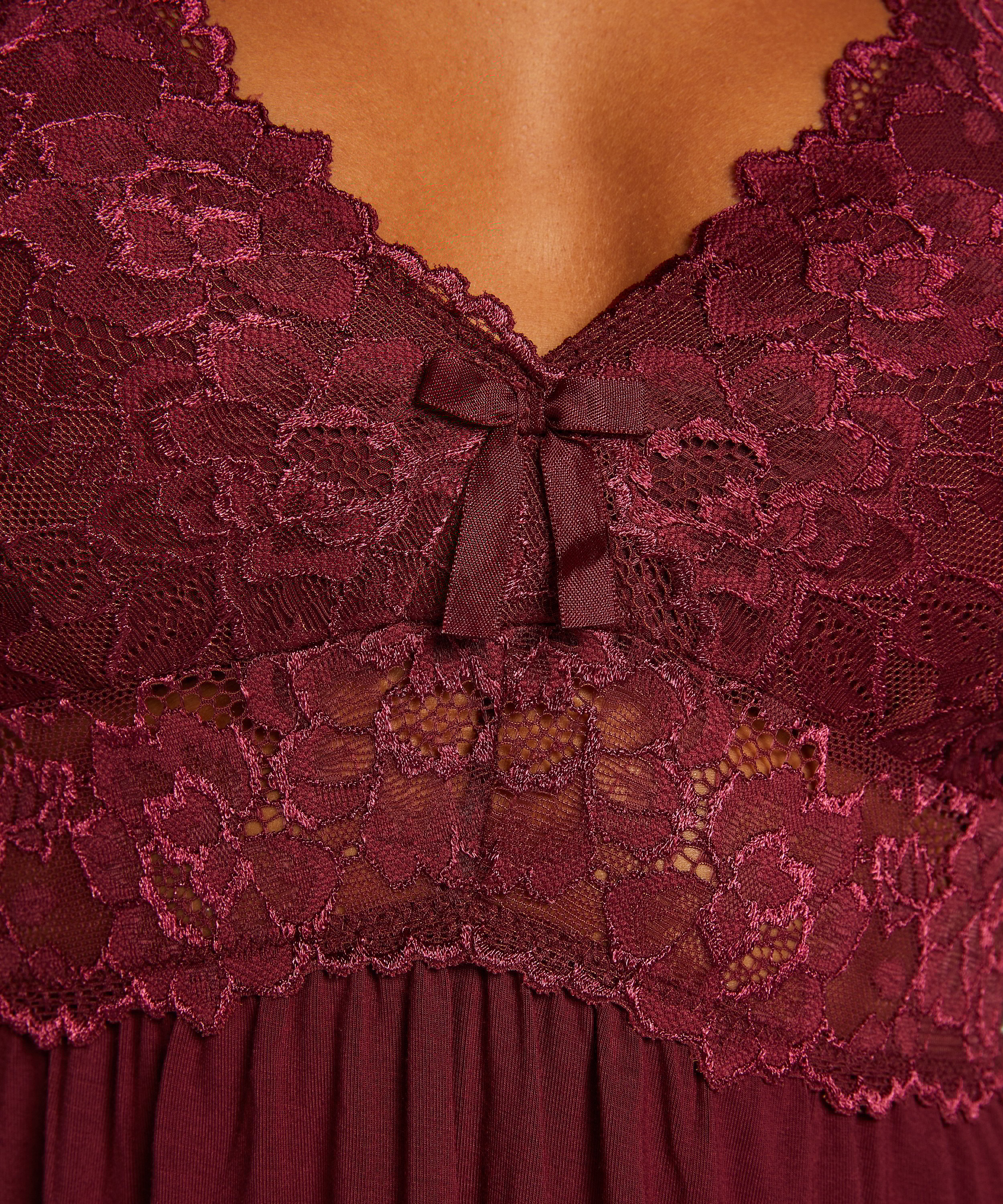 Sukienka na ramiączkach z koronką Nora, Fioletowy, main