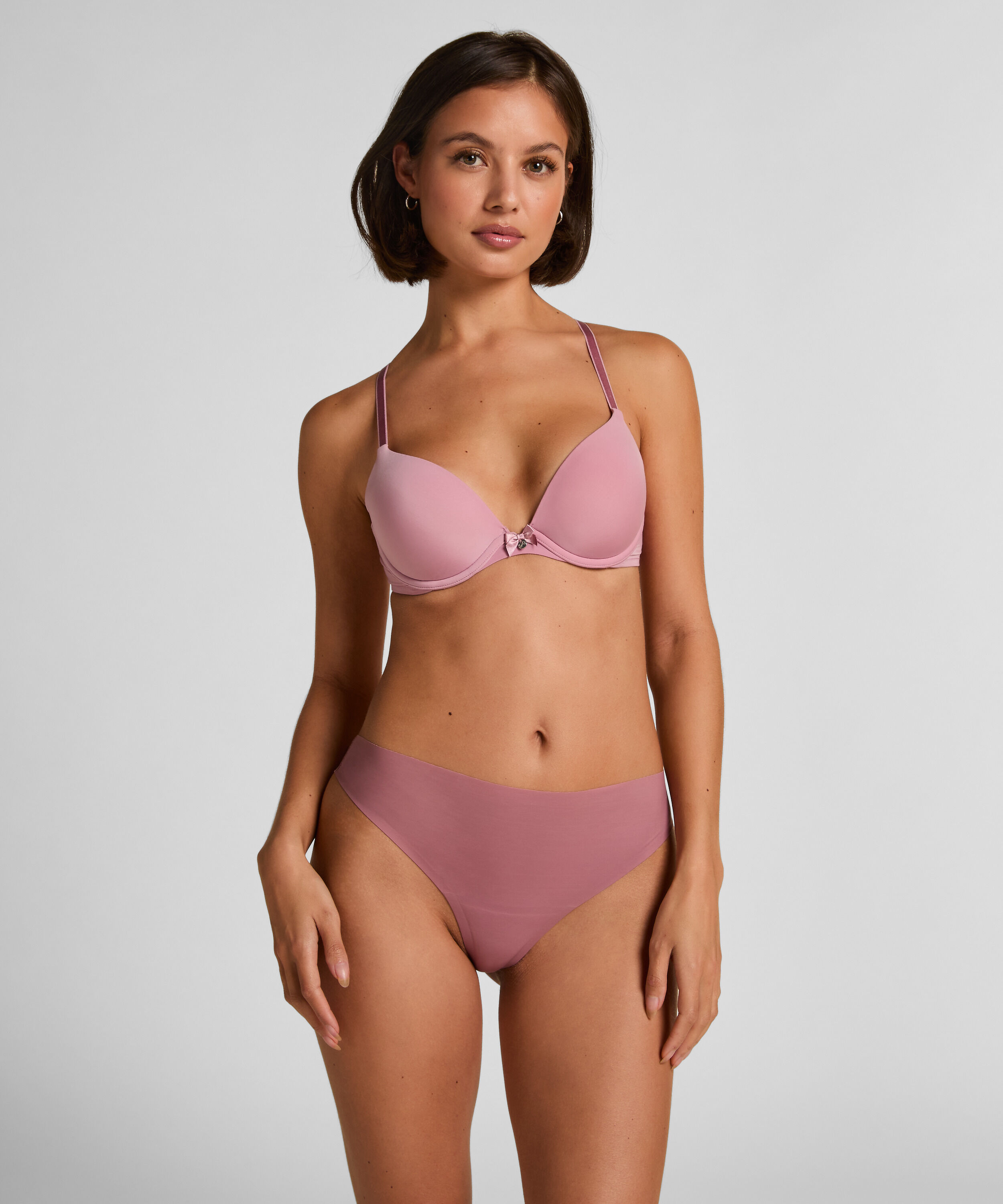 Niewidoczne stringi z wysokim wycięciem, R&oacute;żowy