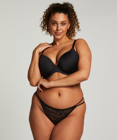 Stringi Lyla, Czarny