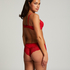 Brazyliany Rose, Czerwony