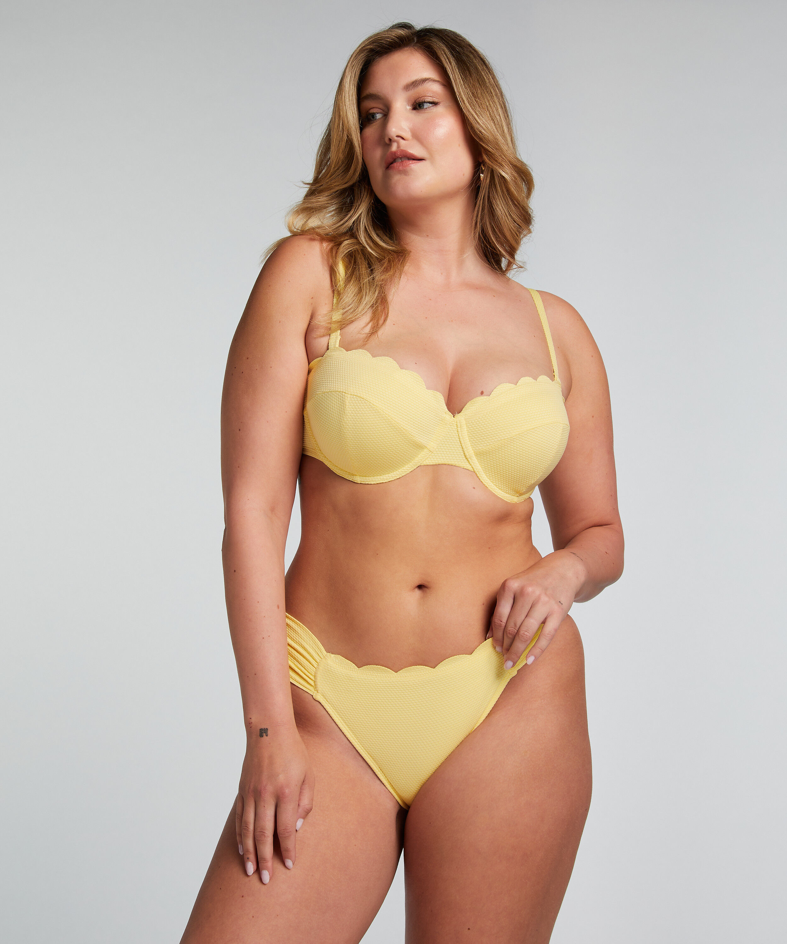Majtki Bikini Rio Scallop, Ż&oacute;łty