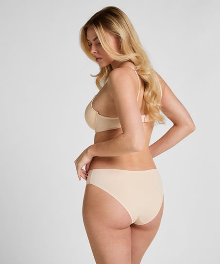 Niewidoczne brazyliany, Beżowy