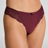 Stringi Sophie, Czerwony
