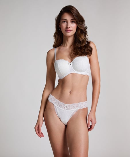 Stringi z niskim stanem Madison, Biały