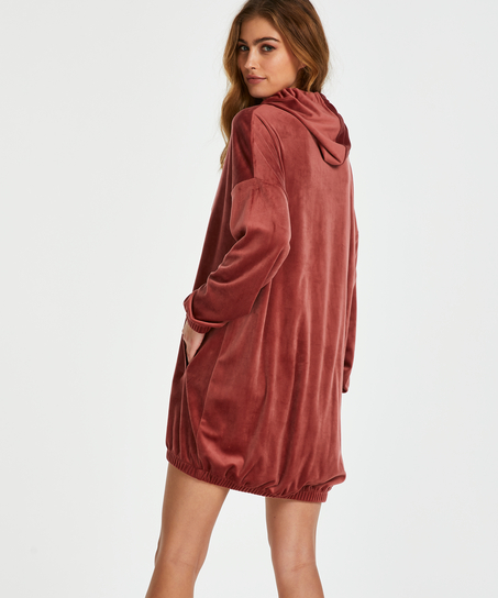 Aksamitna sukienka, Różowy