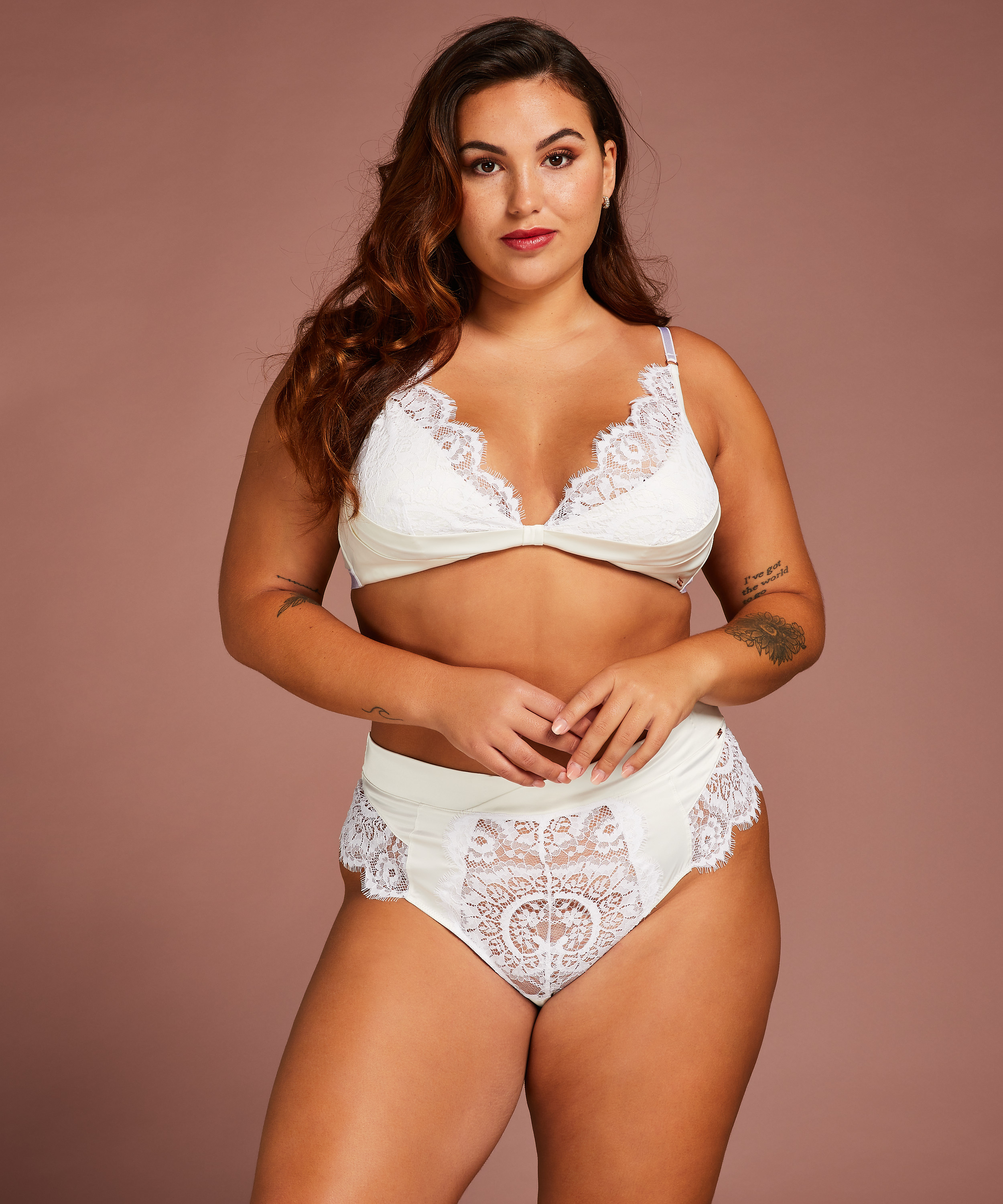 Stringi z wysokim stanem Hannako, Biały, main