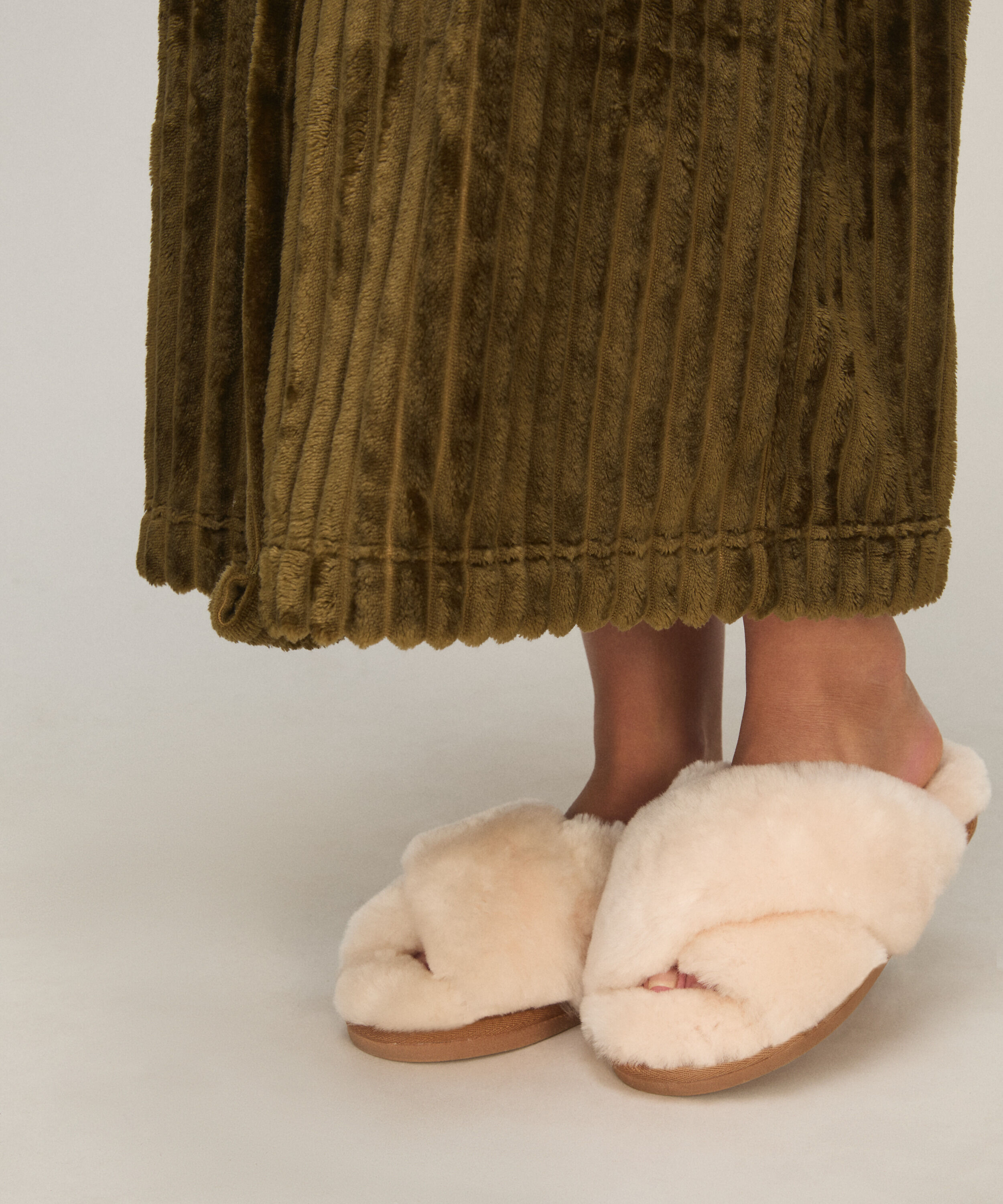 Kapcie Sheepskin, Biały