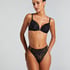 Brazyliany Belle, Czarny