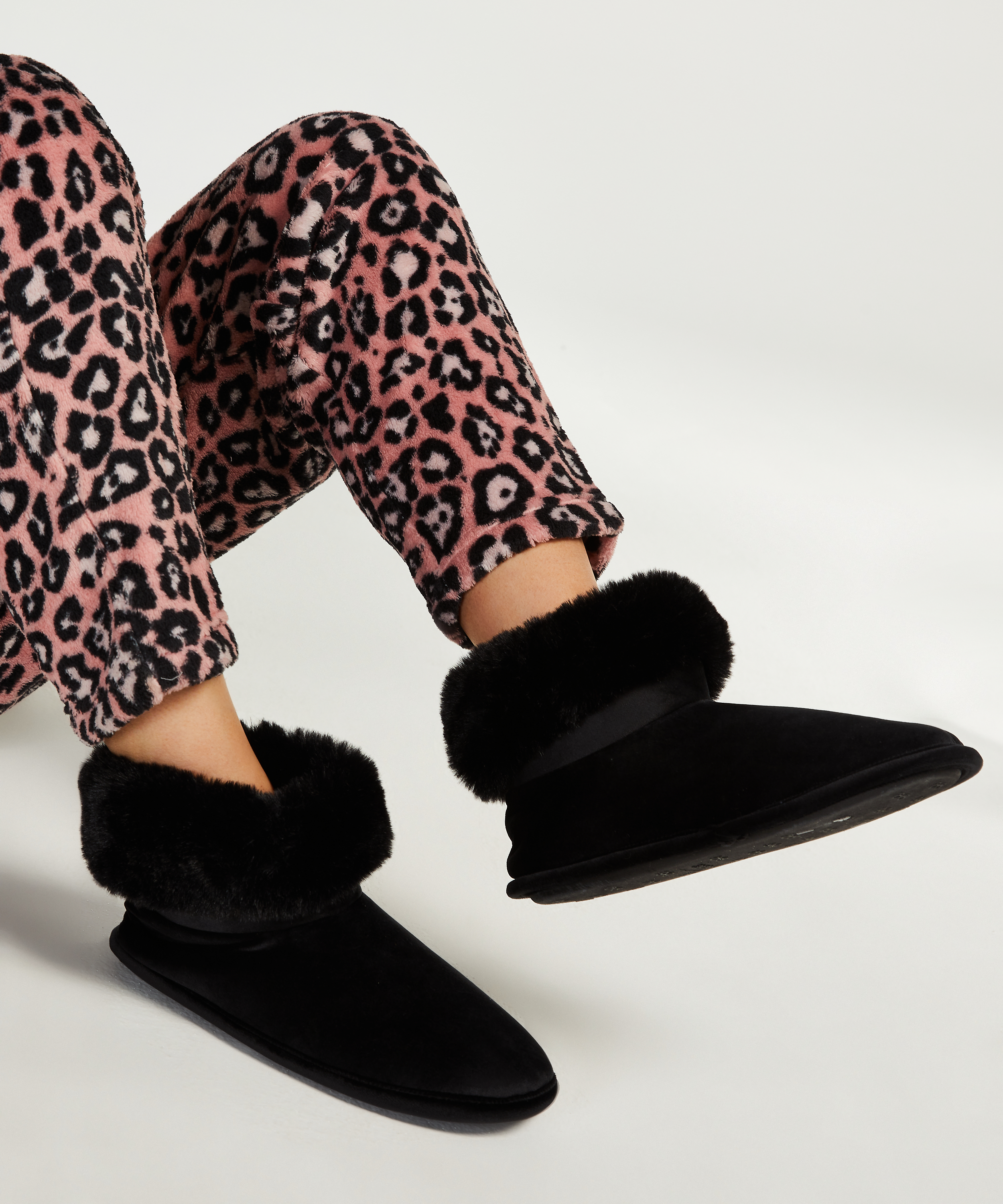 Kapcie, Czarny, main