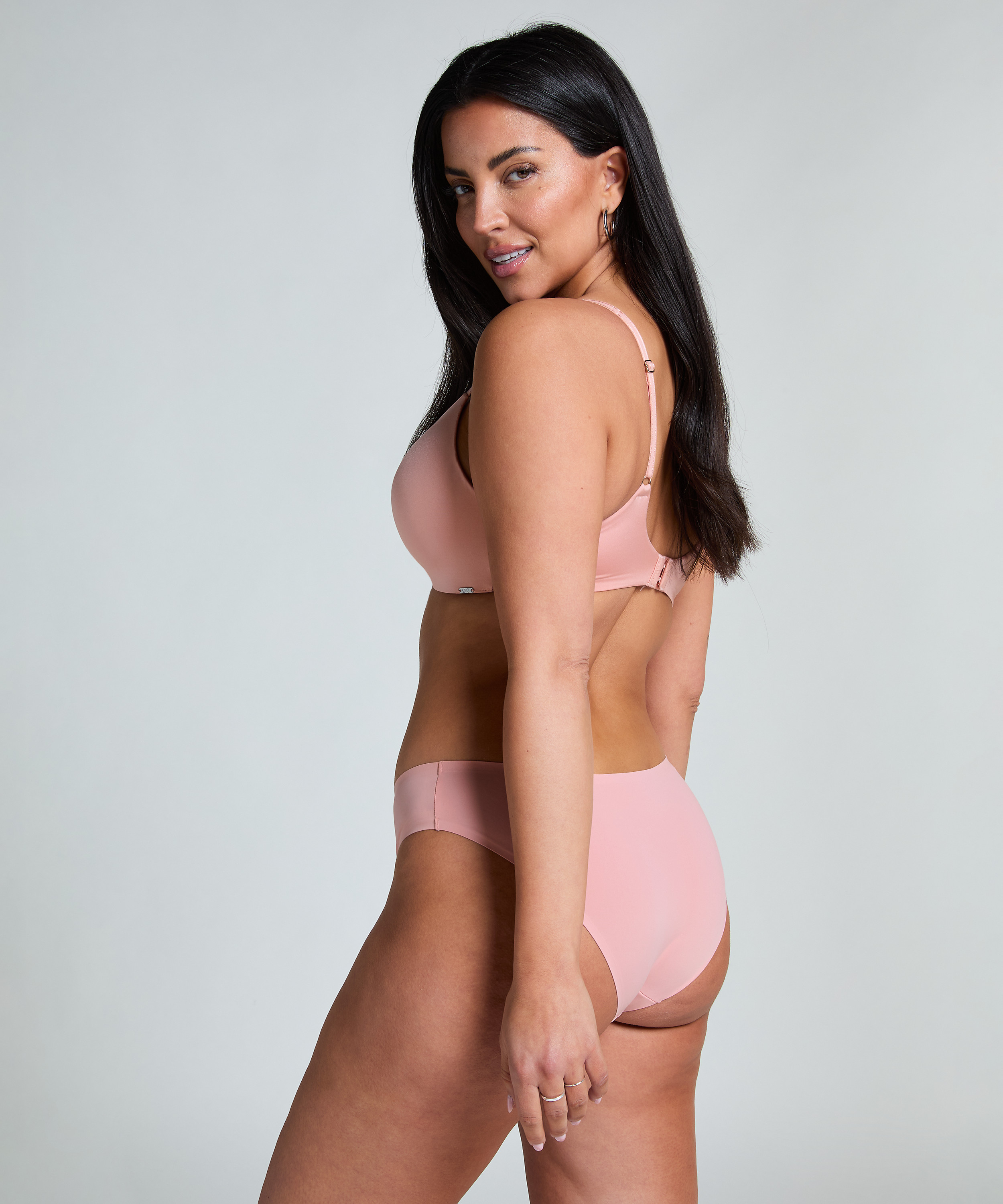 Niewidoczne brazyliany, R&oacute;żowy, main