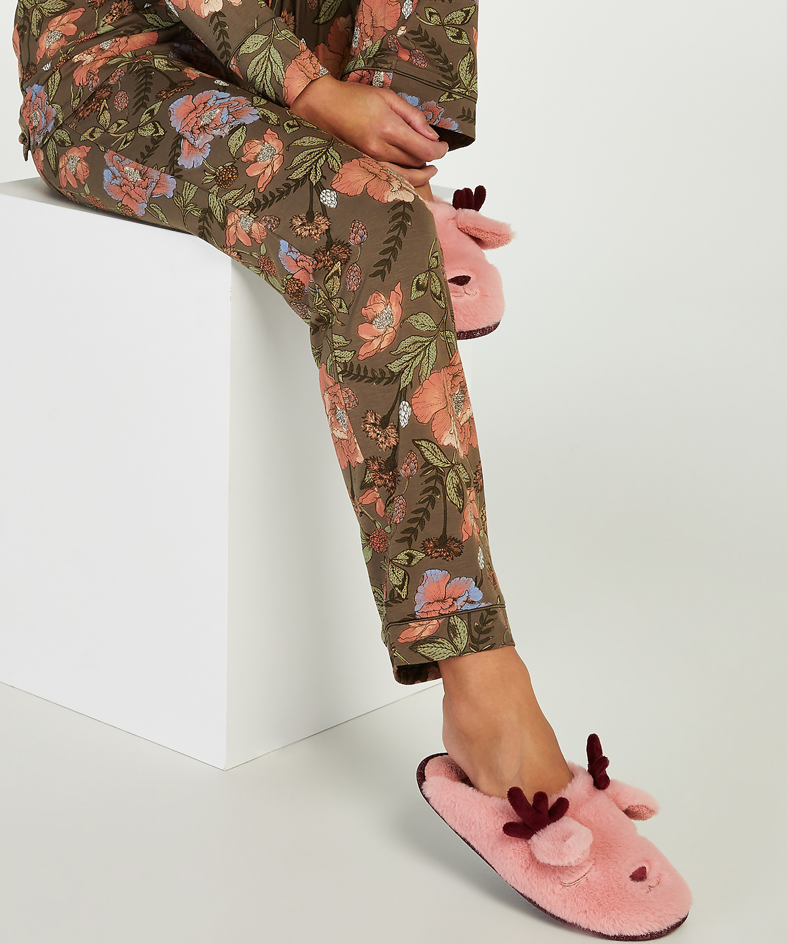 Kapcie z reniferem Luna, R&oacute;żowy, main