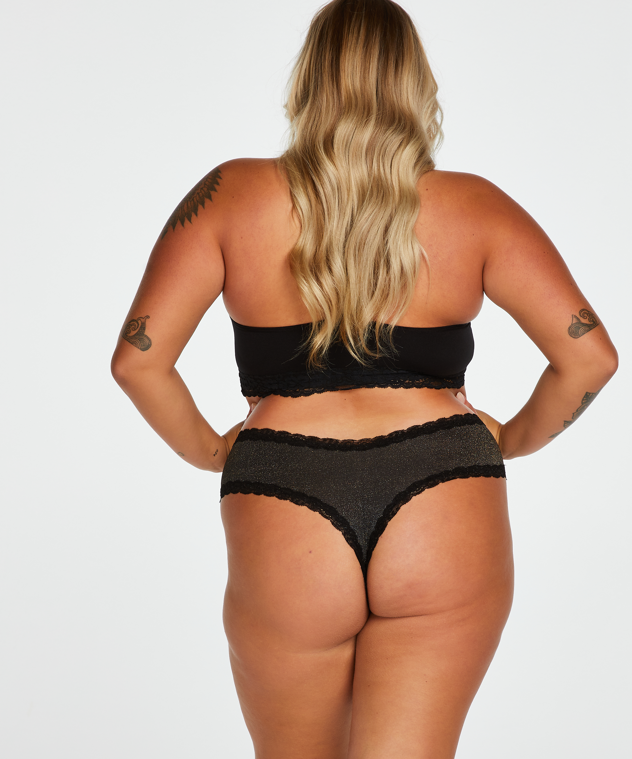 Brazyliany z mikrofibry w kształcie litery V, Czarny, main