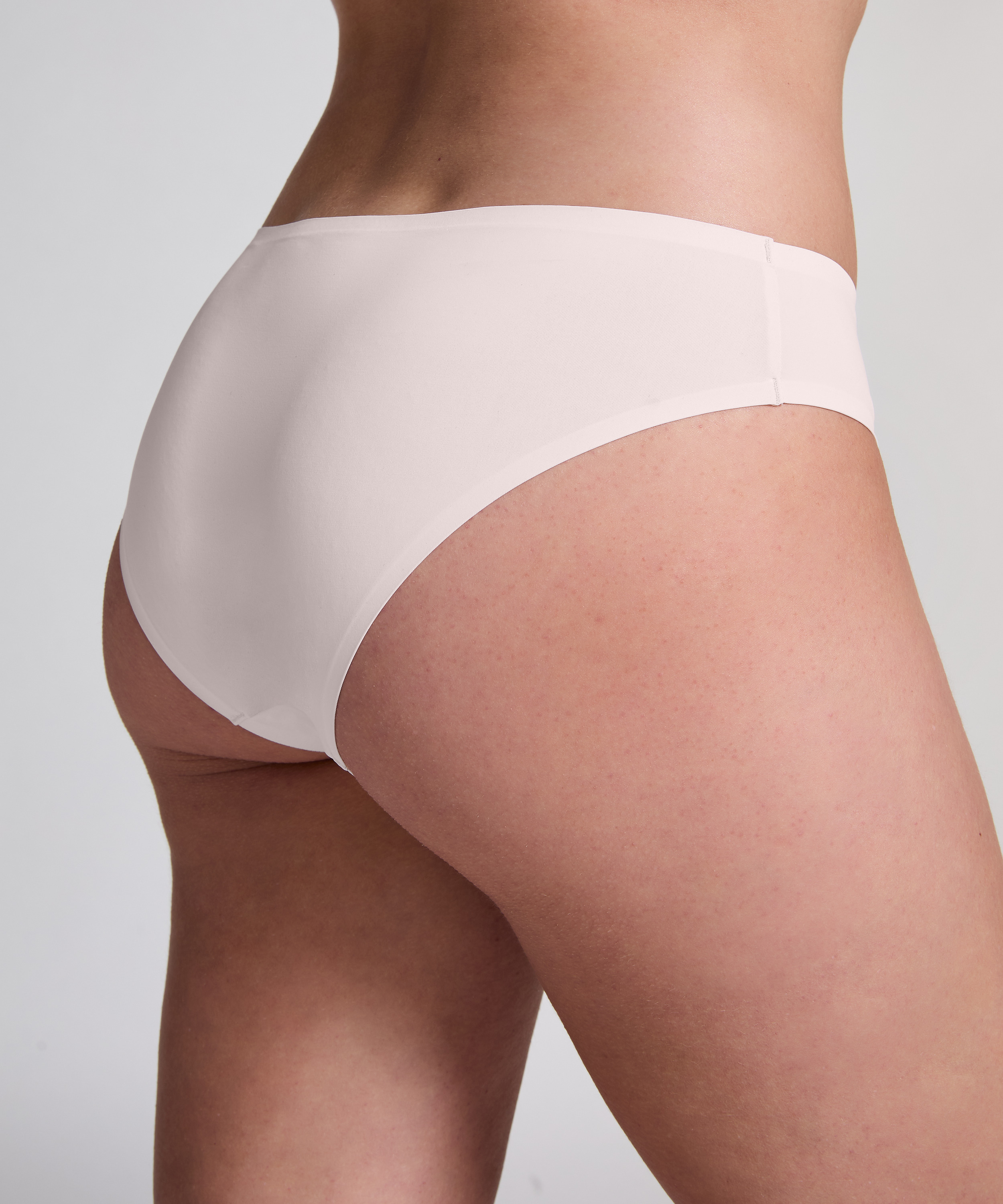 Niewidoczne brazyliany, Beżowy, main