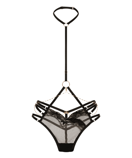 Stringi Belladonna, Czarny
