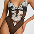 Body Lindi, Czarny