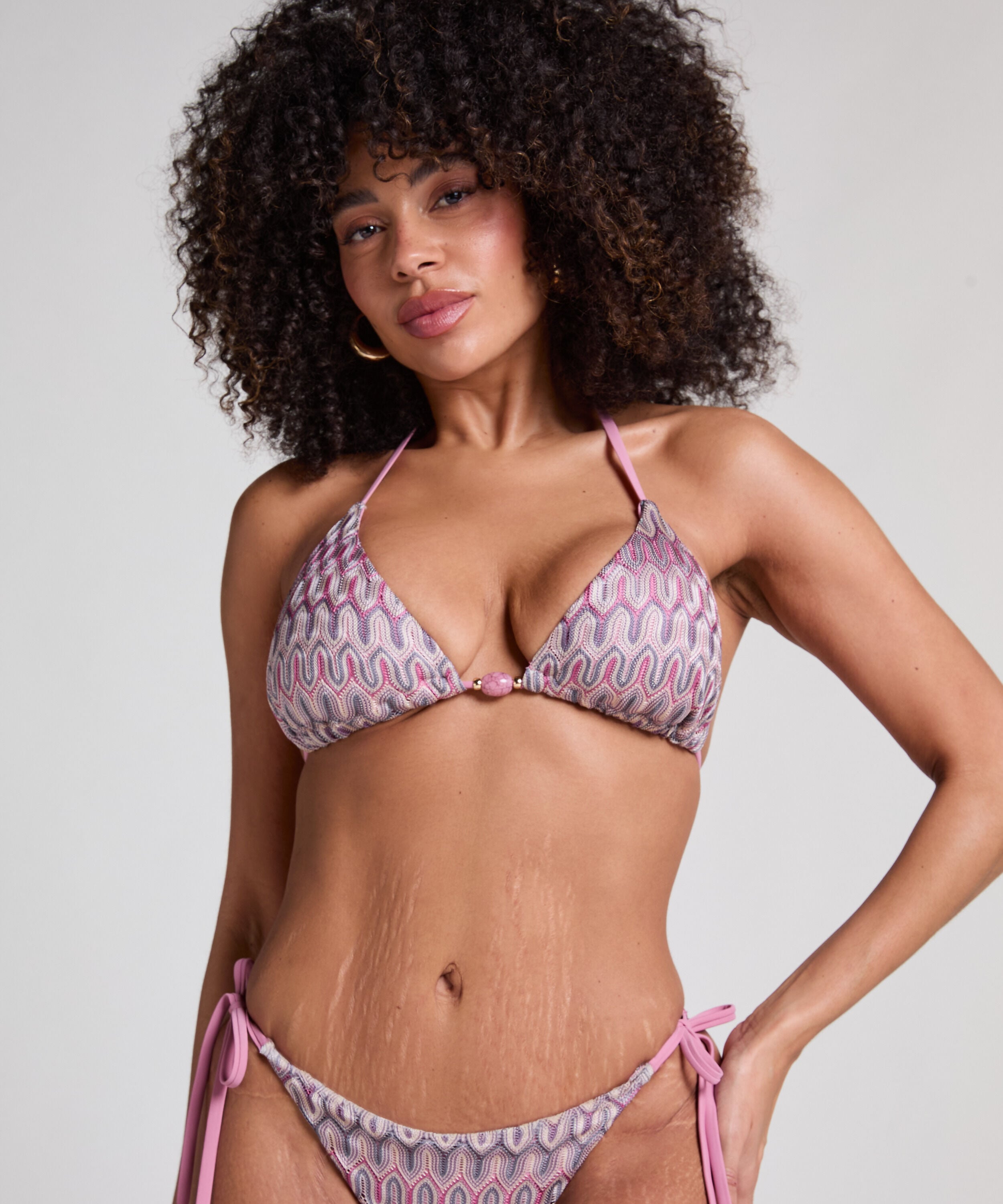 Tr&oacute;jkątny top od bikini Cali, R&oacute;żowy