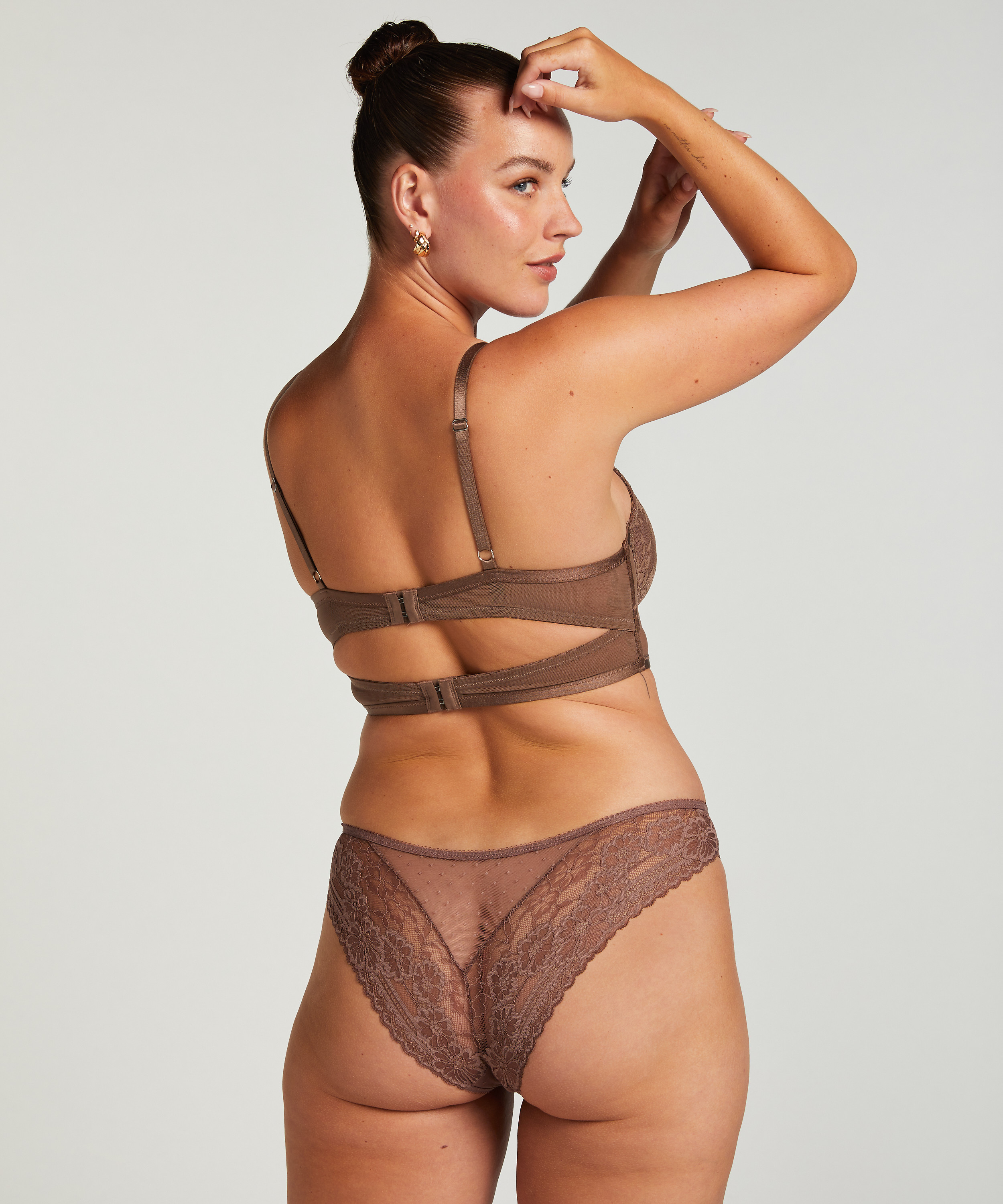 Brazyliany Sylvie, Brązowy, main