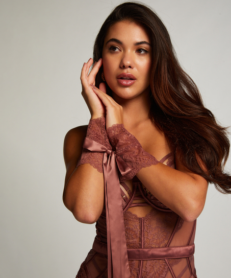 Koronkowe kajdanki, Fioletowy