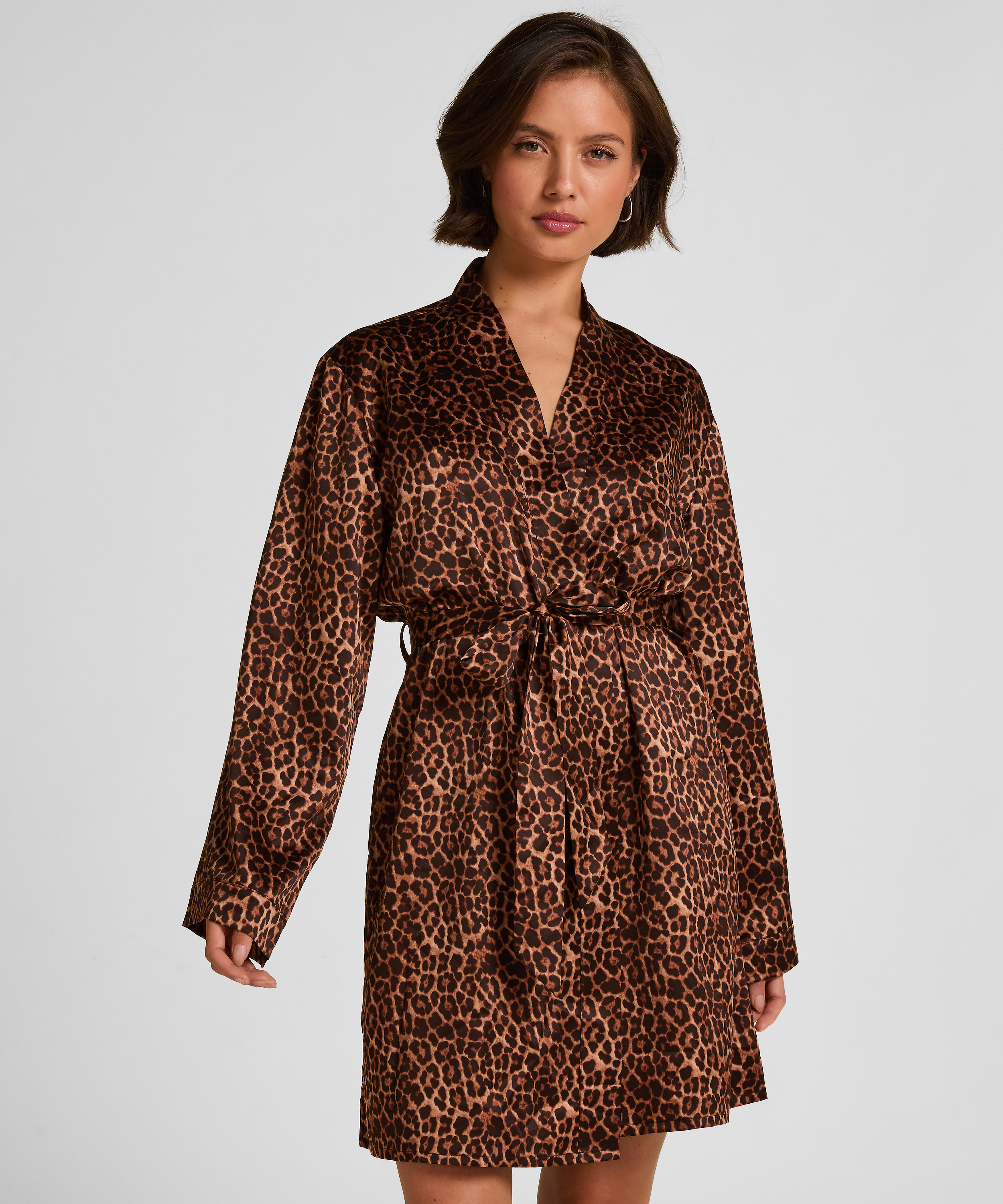 Satynowe kimono, Czarny, main