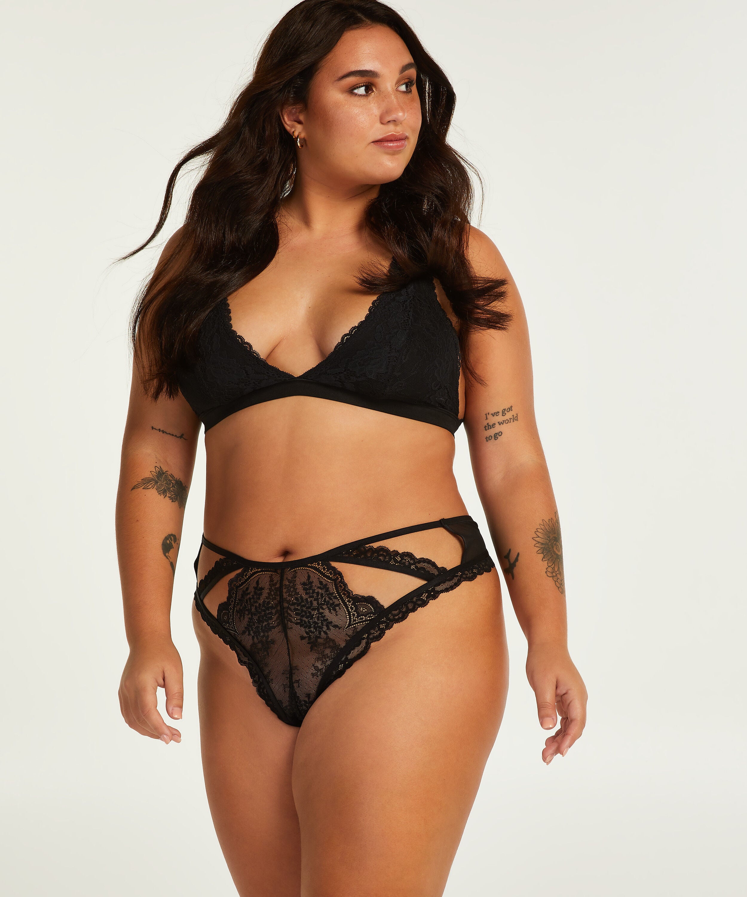 Strini Curvy Cia, Czarny