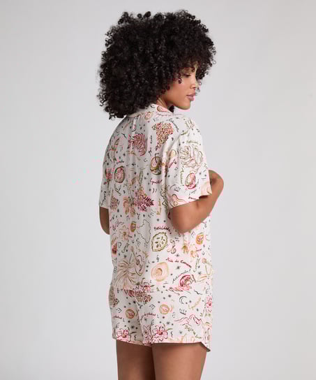 Satynowa narzutka, Biały