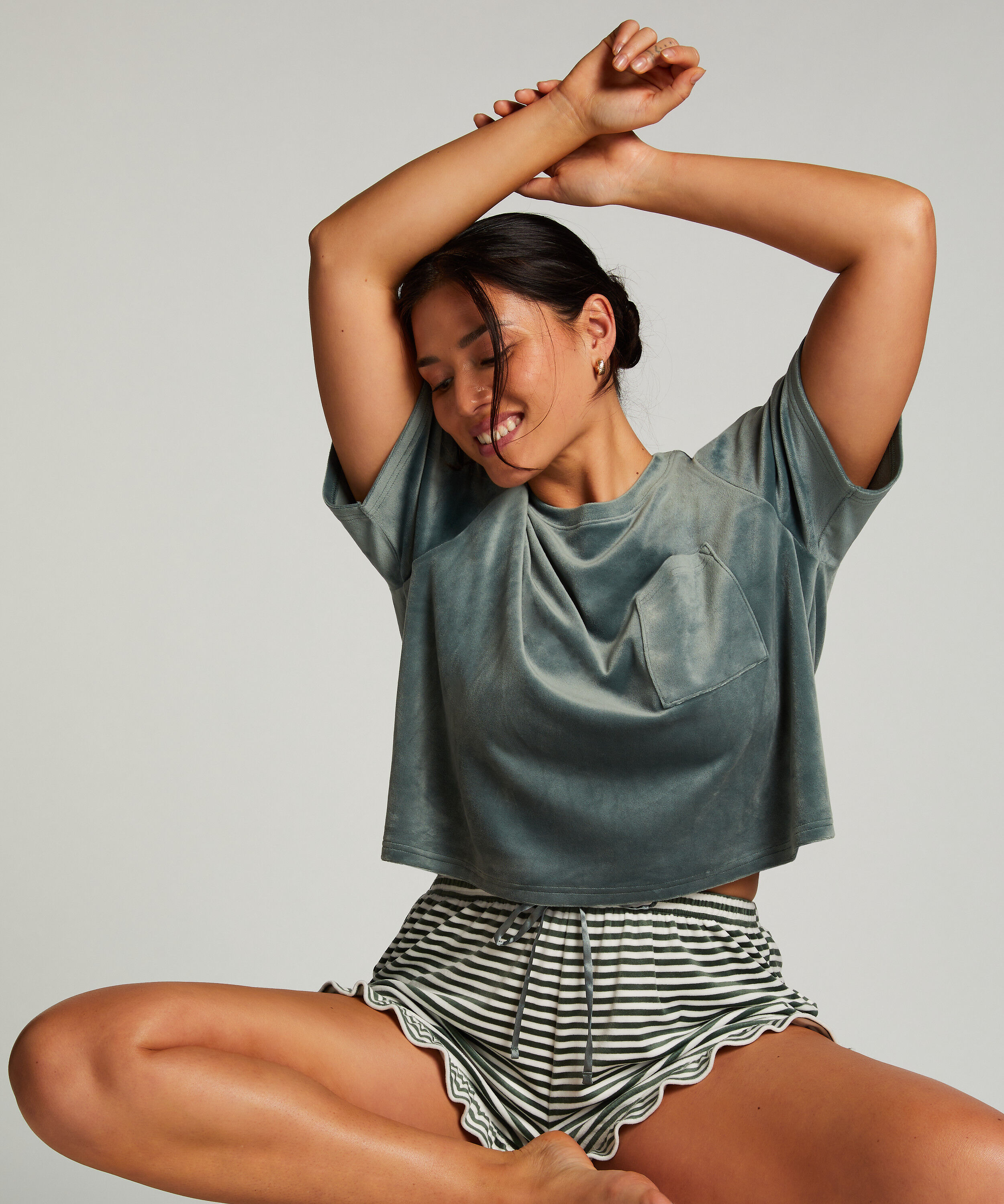 Szorty Welurowa falbanka, Zielony