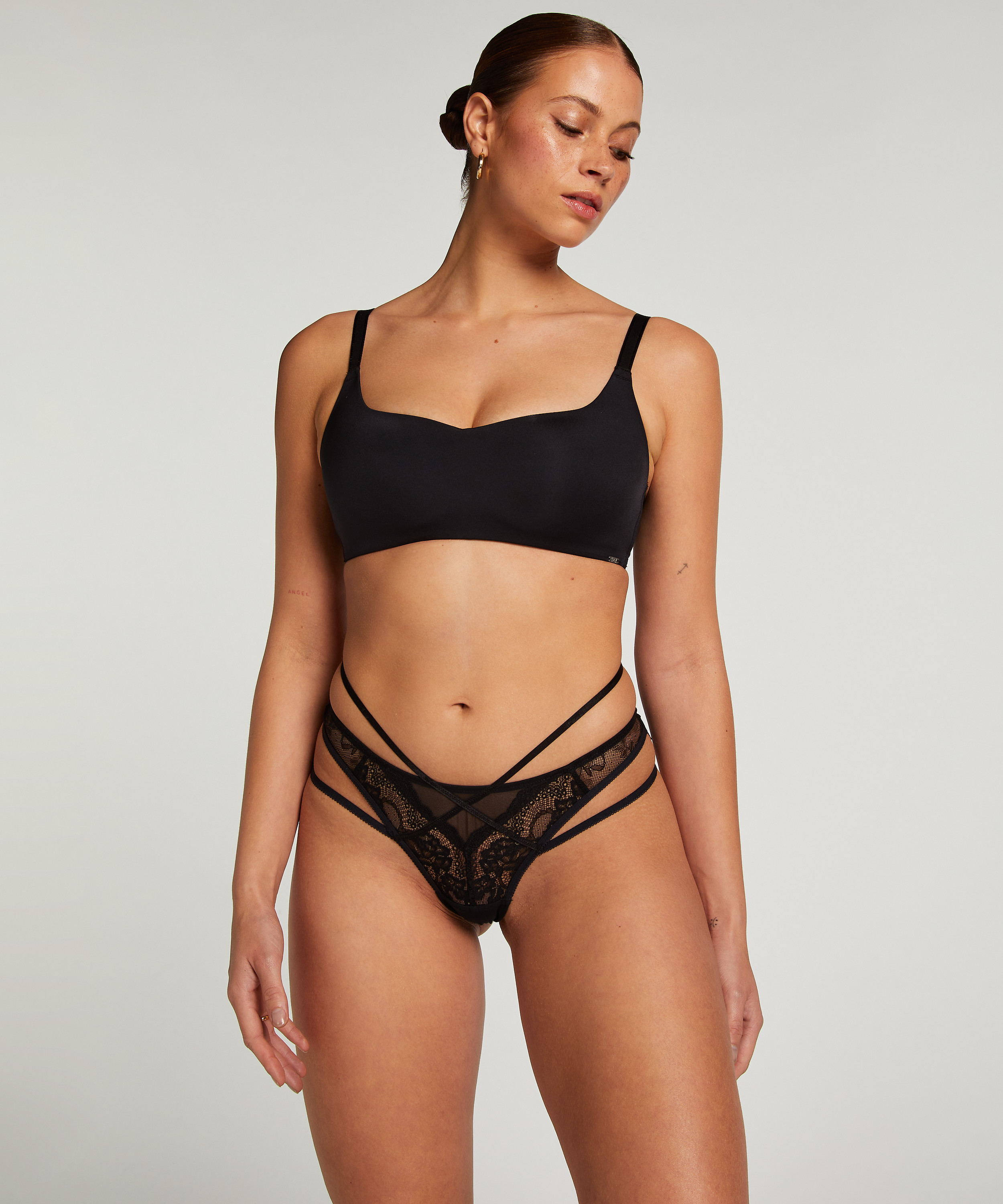 Brazyliany Amala, Czarny, main