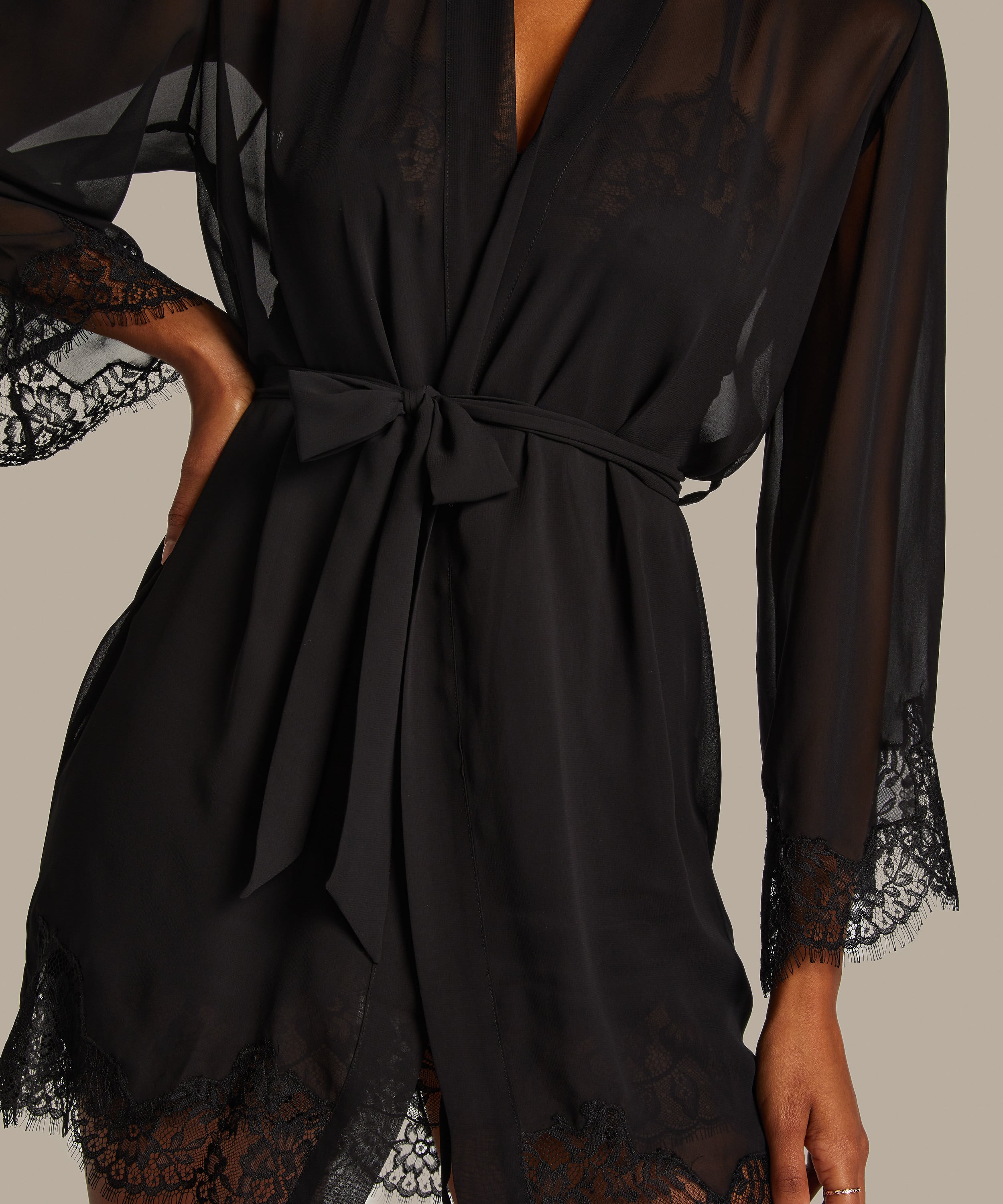 Satynowe kimono, Czarny, main