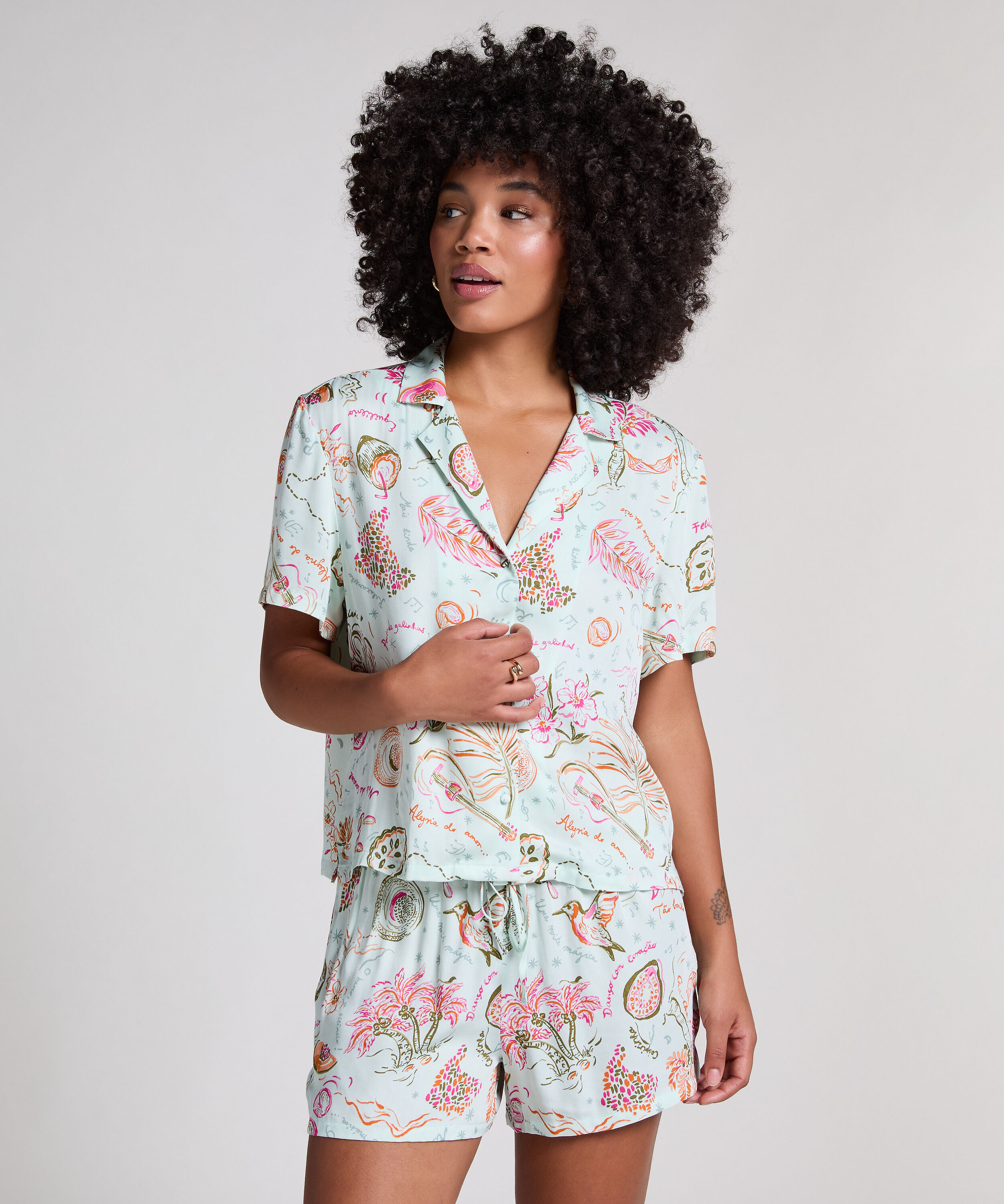 Satynowa narzutka, Zielony