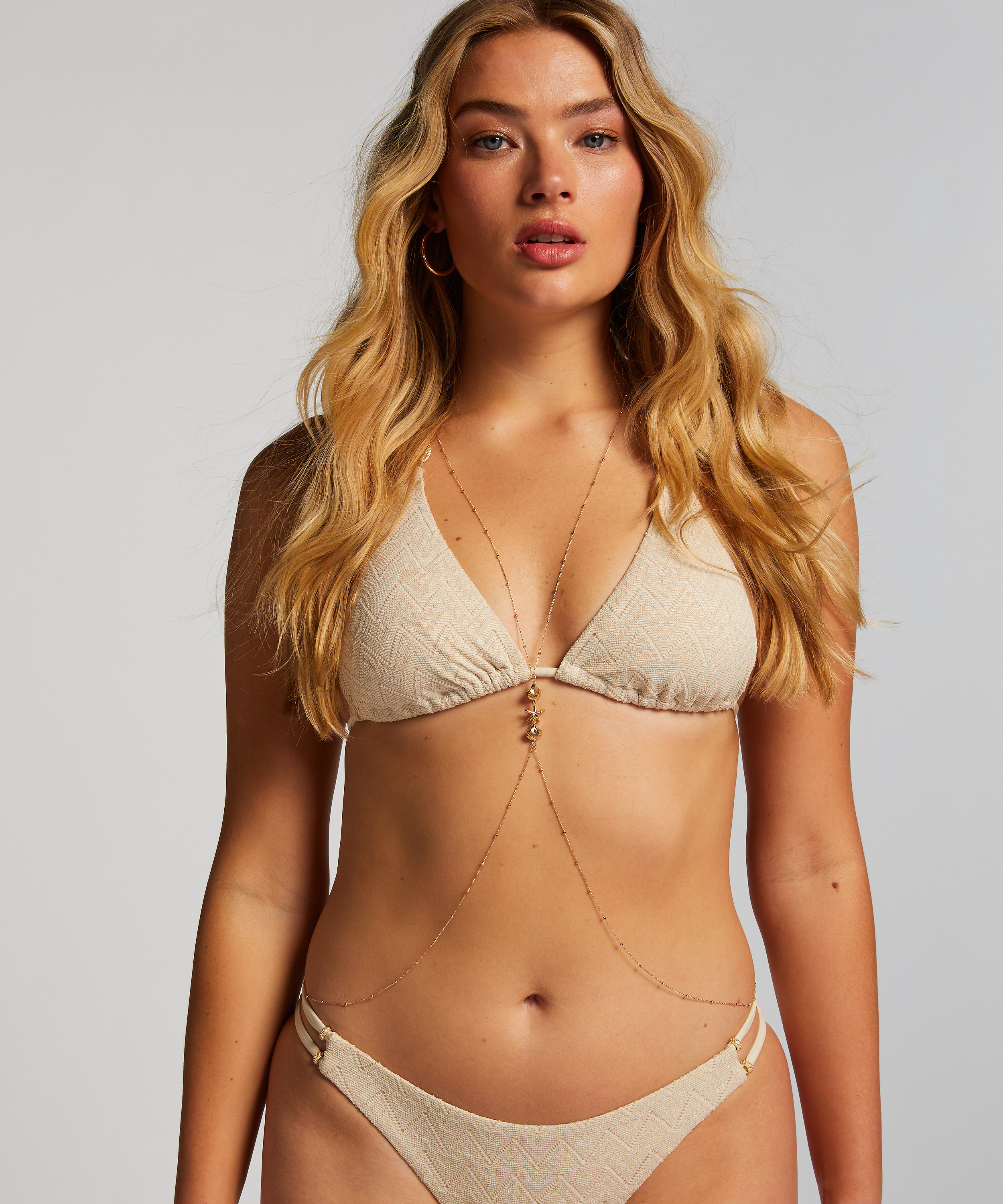 Łańcuszek, Żółty, main