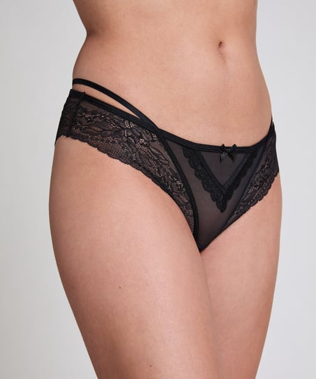 Brazyliany Anna, Czarny