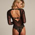 Body Antonia, Czarny