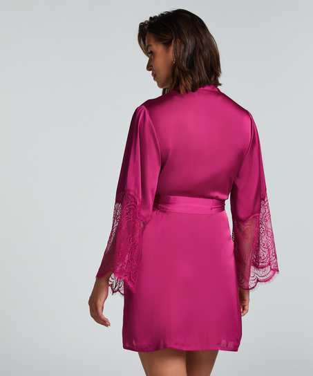 Satynowe kimono, R&oacute;żowy