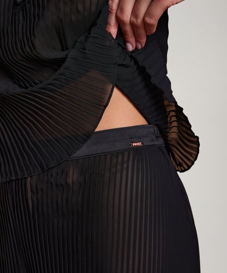 Plisowane szorty, Czarny