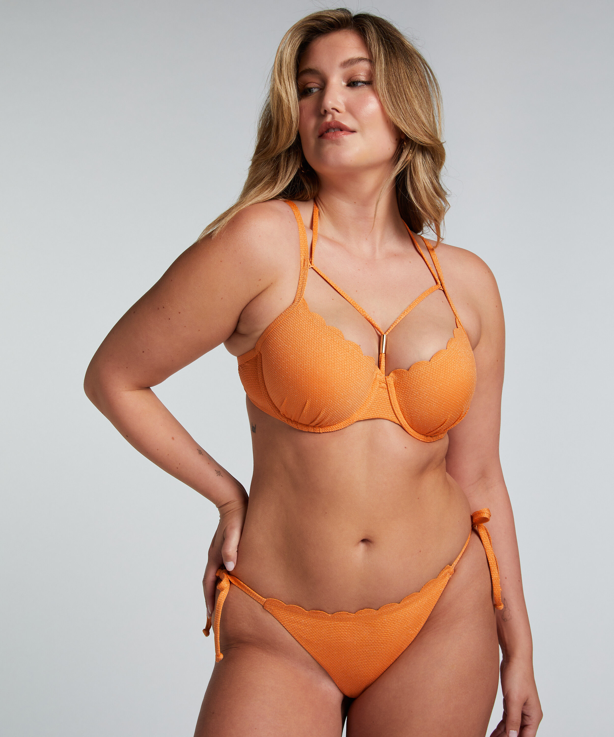 G&oacute;ra od bikini z lureksu w kształcie muszelki, Pomarańczowy