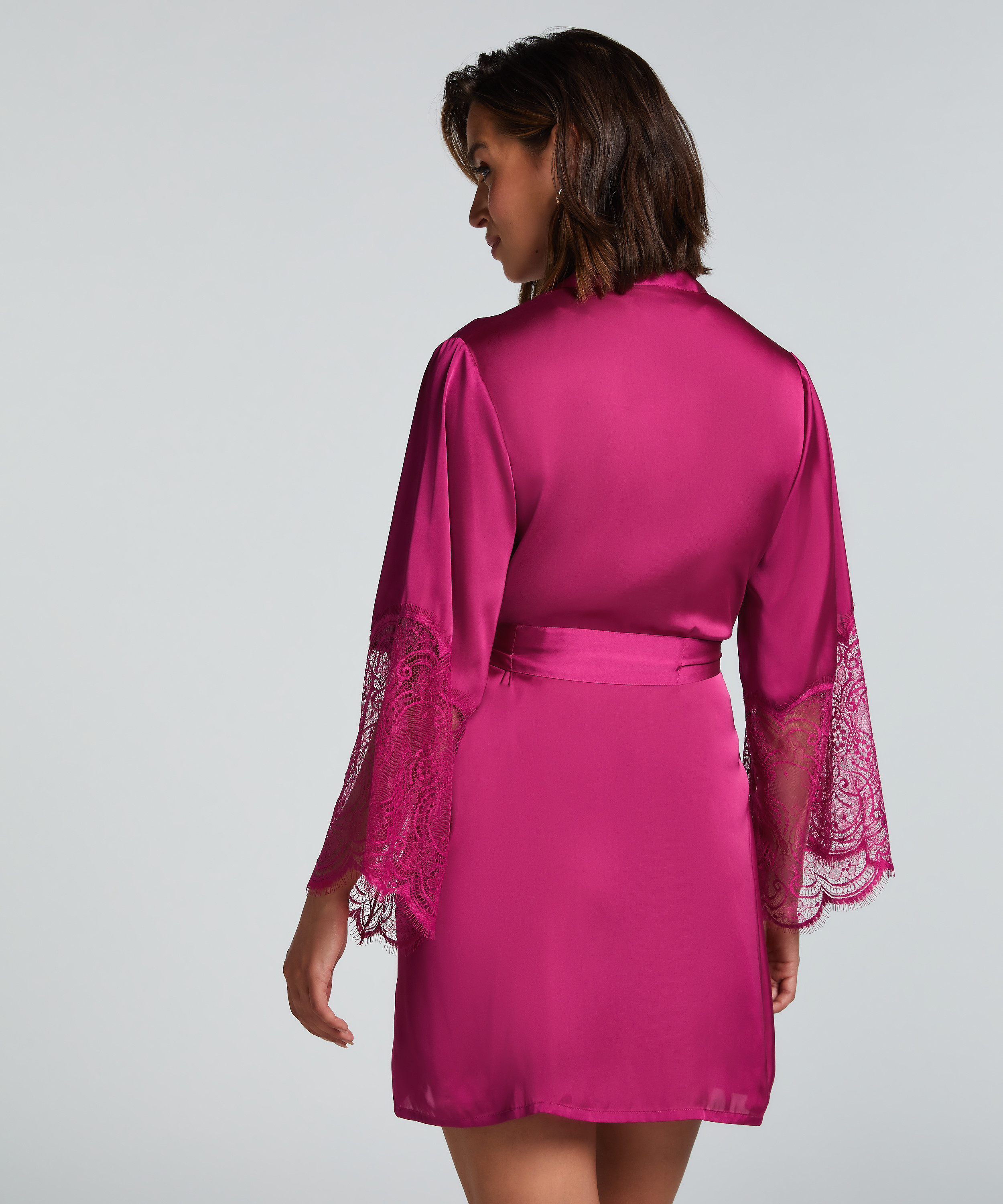 Satynowe kimono, R&oacute;żowy, main