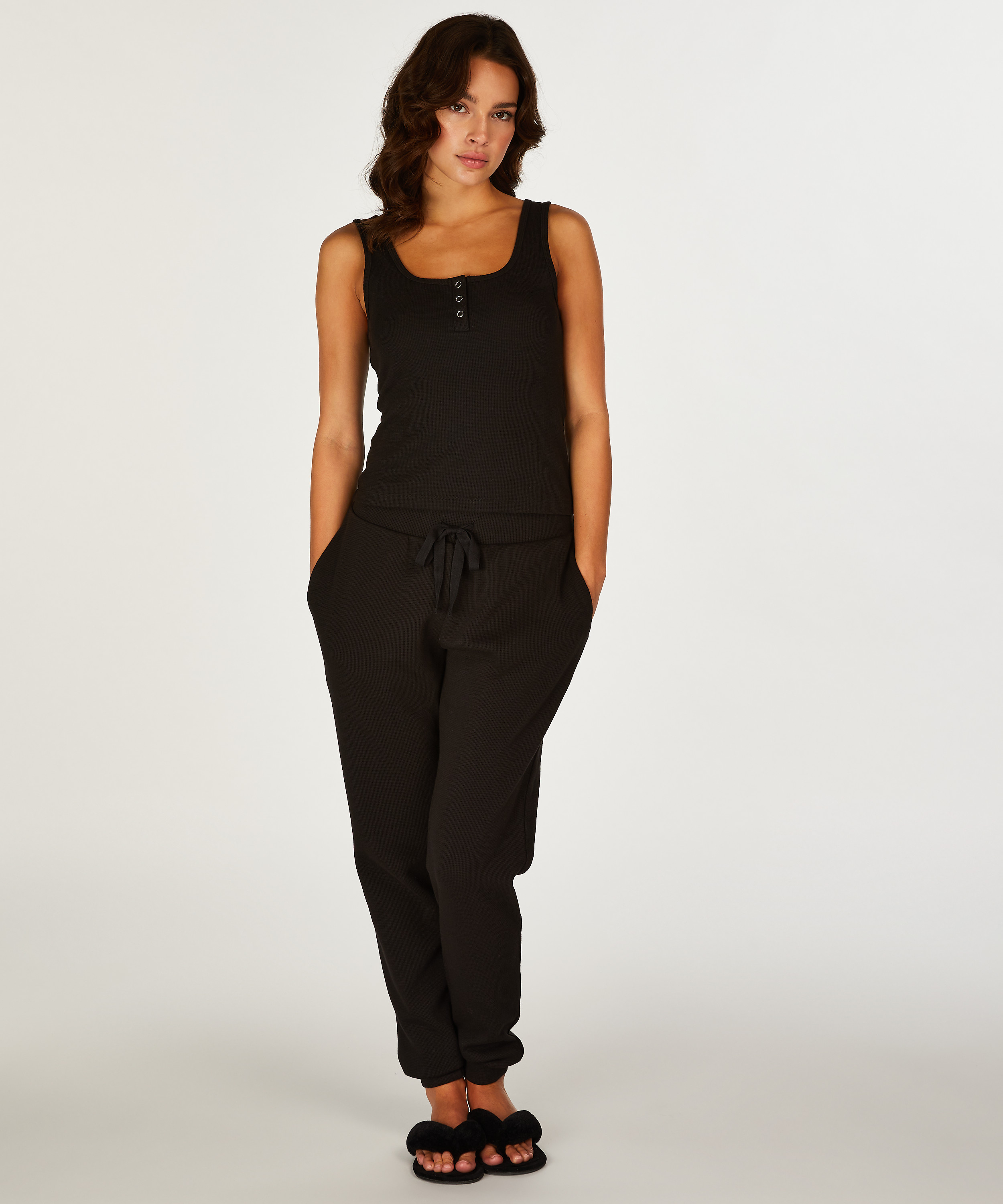 Top z kr&oacute;tkimi rękawami gofrowany, Czarny, main