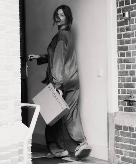 Spodnie z satyny, Niebieski