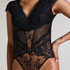 Body Daphne, Czarny