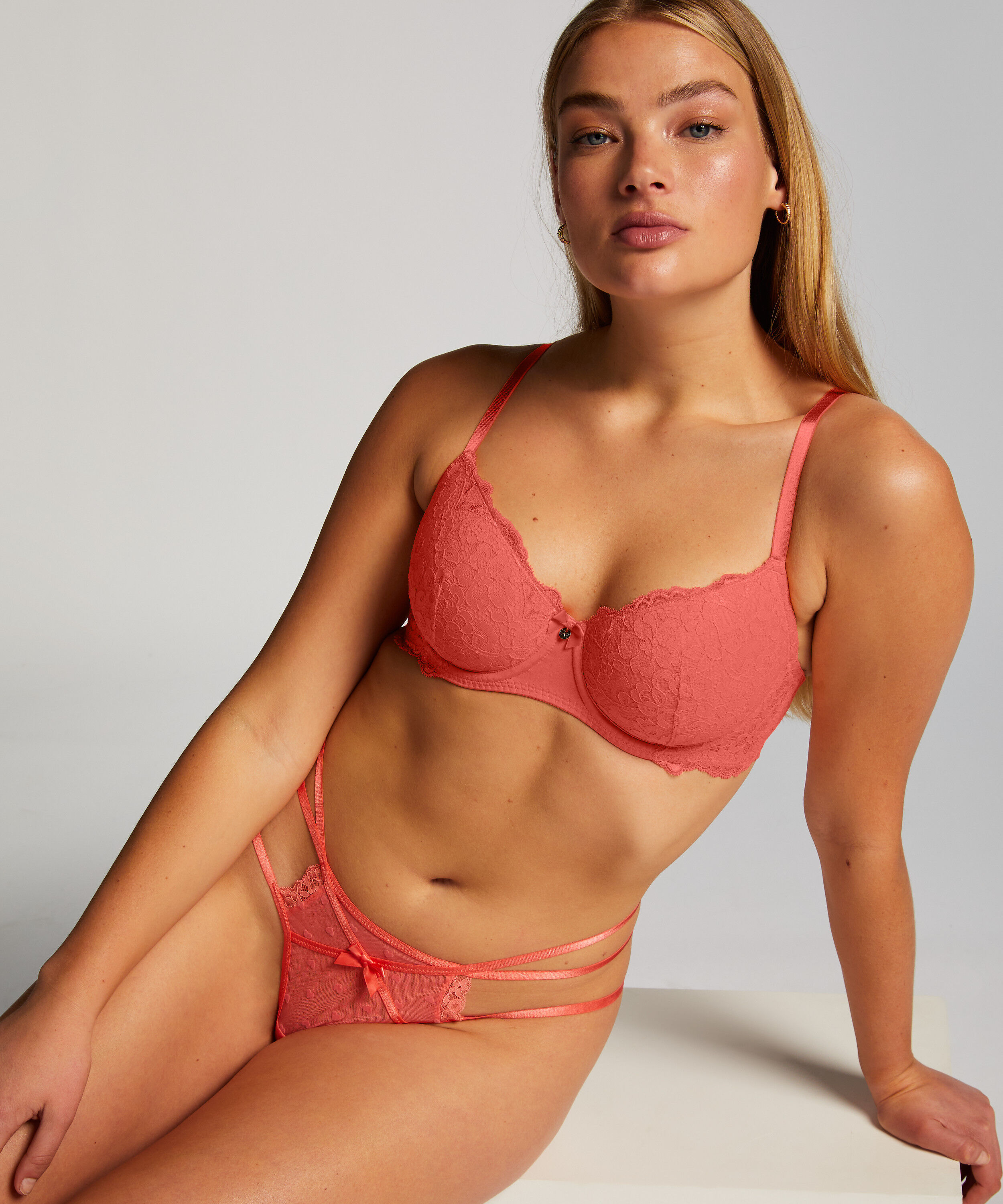 Stringi Melda, R&oacute;żowy