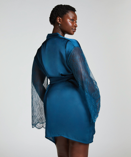 Satynowe kimono, Niebieski